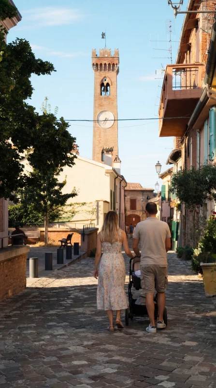 Passeggiata nel borgo storico di Santarcangelo di Romagna