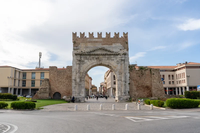 Arco d’Augusto a Rimini, portale storico della città