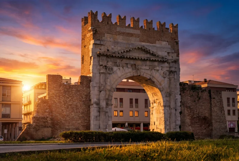 Arco d’Augusto di Rimini al tramonto