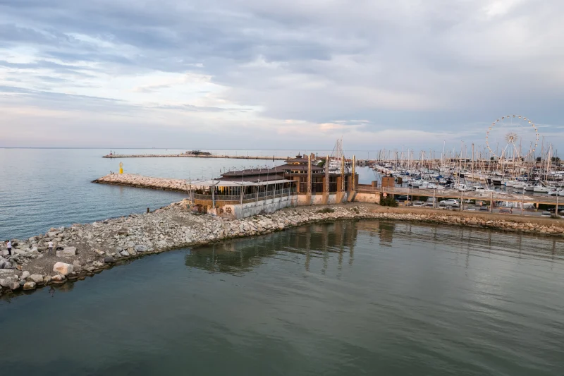 Darsena di Rimini con Ruota Panoramica al Crepuscolo