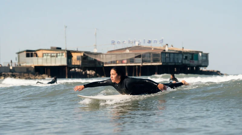 Surf con vista sul Rockisland di Rimini