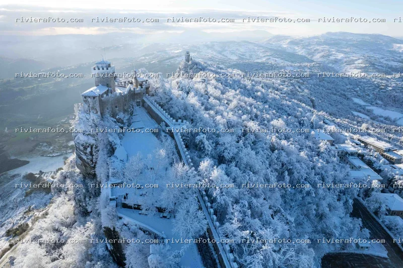 Le Torri di San Marino Innevate: Guaita e Cesta