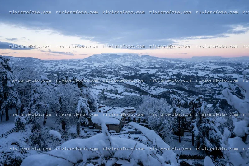 Panorama Invernale dell’Entroterra Romagnolo all’alba