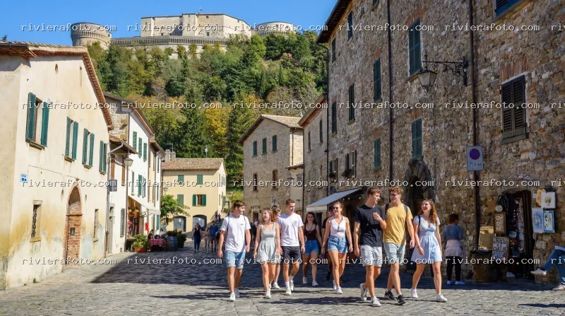 La Fortezza di San Leo e il suo Borgo Storico