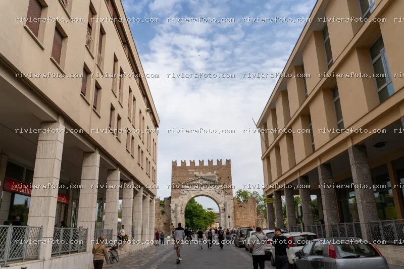 Arco d’Augusto di Rimini e vita urbana