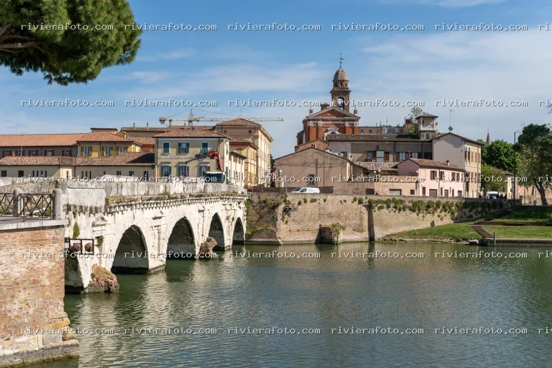 Il Ponte Tiberio a Rimini, cuore storico della Riviera Romagnola
