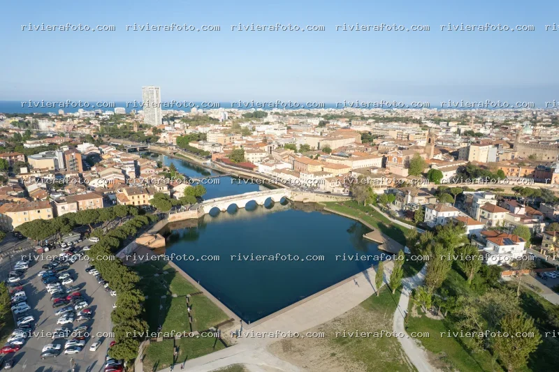 Rimini: Ponte di Tiberio, Borgo San Giuliano e il nuovo Parco Marecchia visti dall’alto