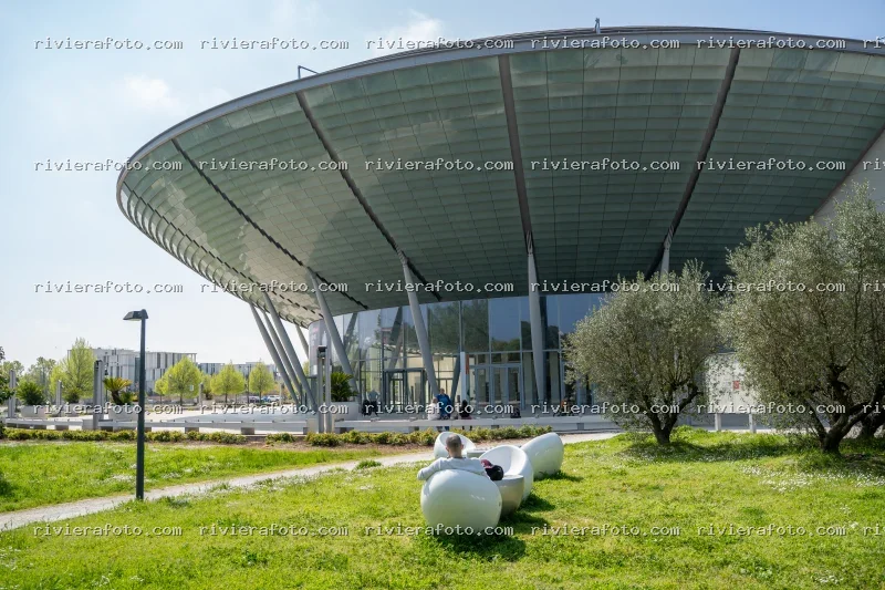 Palacongressi di Rimini: Architettura e Spazi Verdi