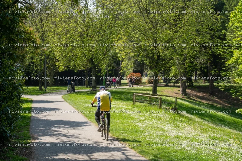 Giornata di Primavera nel Parco di Rimini nella Riviera Romagnola