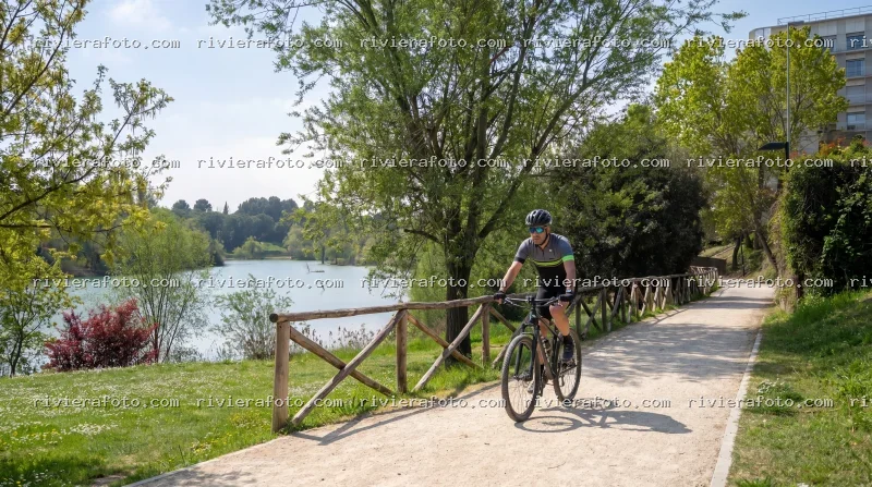 Ciclismo e natura in un parco di Rimini nella Riviera Romagnola