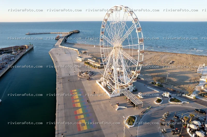 Rimini: Ruota Panoramica, Porto Canale e Spiaggia