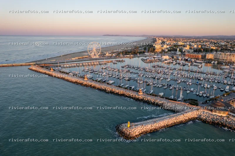 Tramonto sul Porto Canale e la Ruota Panoramica di Rimini