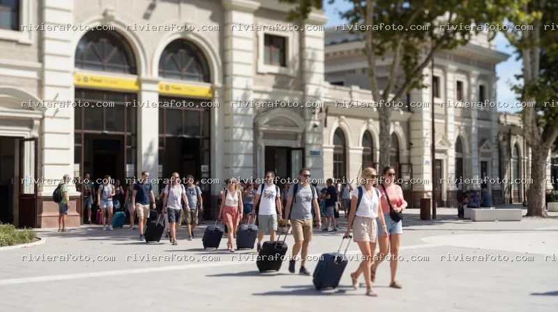 Arrivi e Partenze alla Stazione di Rimini