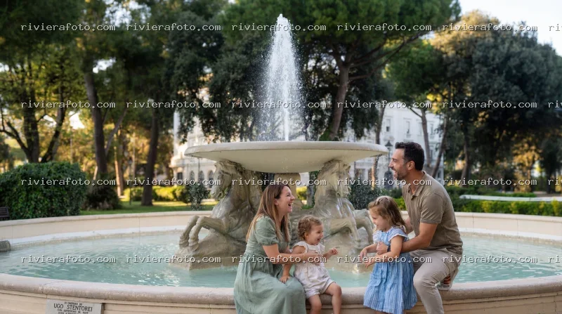 Famiglia alla Fontana dei Quattro Cavalli di Rimini