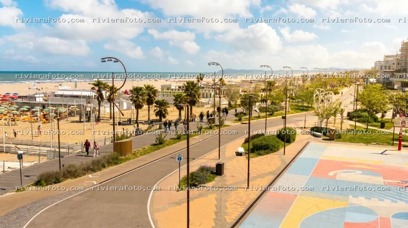 Promenade e Spiaggia della Riviera Romagnola a Rimini