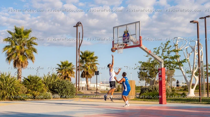 Partita di basket al Parco del Mare di Rimini