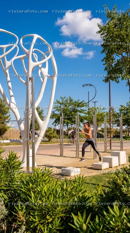 Allenamento all’aperto e design moderno nel Parco del Mare di Rimini