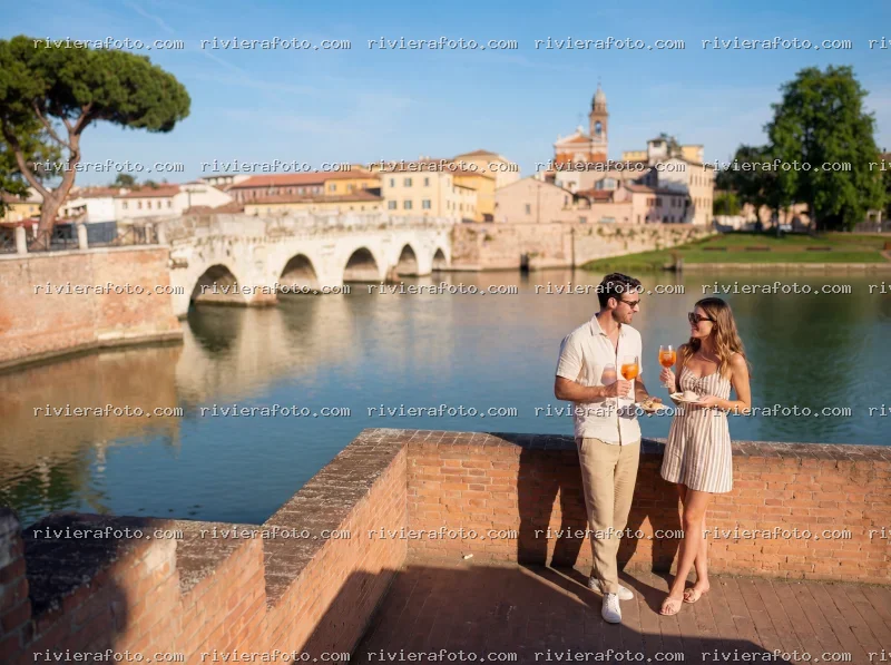 Aperitivo con vista sul Ponte di Tiberio a Rimini