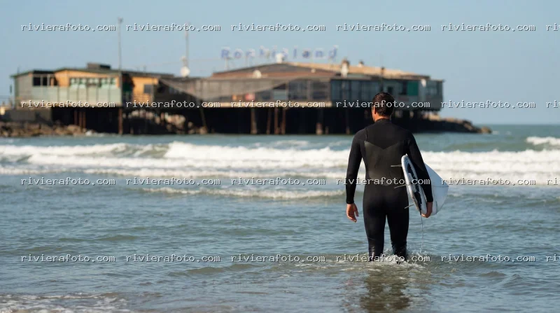 Surfista al Rockisland di Rimini