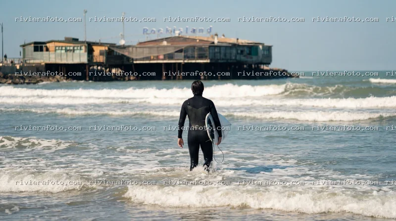 Surfista al Rockisland di Rimini